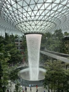 What Are the Best Things to Do in Singapore? tahi1904 airport 5108010 1280