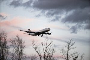 How to Become a Travel Agent dmncwndrlch aircraft 4885805 1280