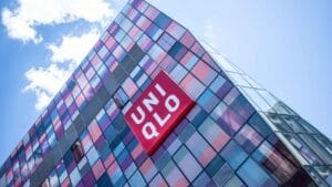 calvision uniqlo 617616 1920