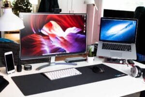 How to Clear the Cache stocksnap laptop 2561644 1920