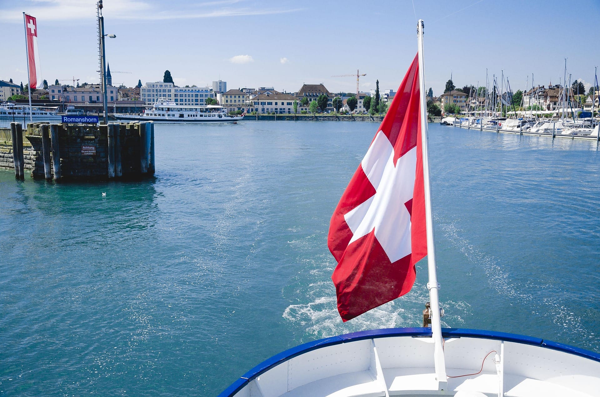 What Are the Best Things to Do in Zurich? kryzoxstv flag 2773332 1920