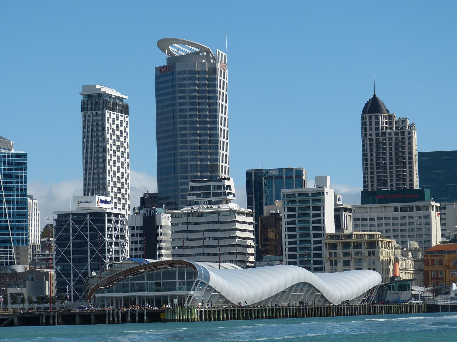 Best Things to Do in Auckland, New Zealand falco new zealand 218565 1920