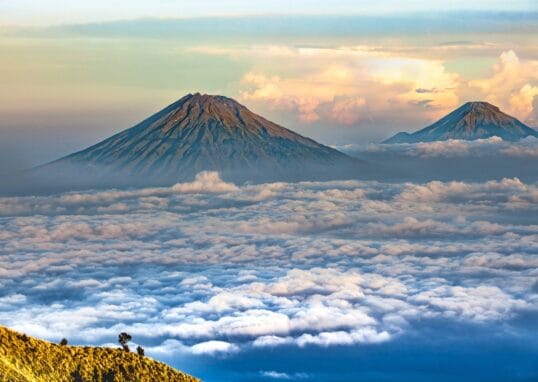 kanenori volcano 3779159 1920