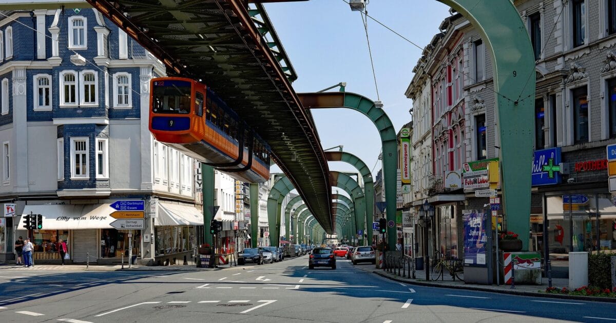 stephaniealbert wuppertal 3568931 1920