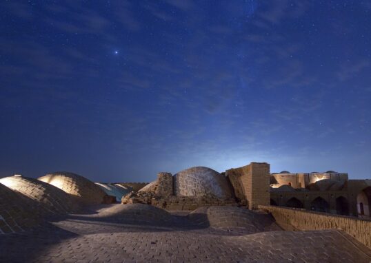mostafa meraji caravansary 4519442 1920